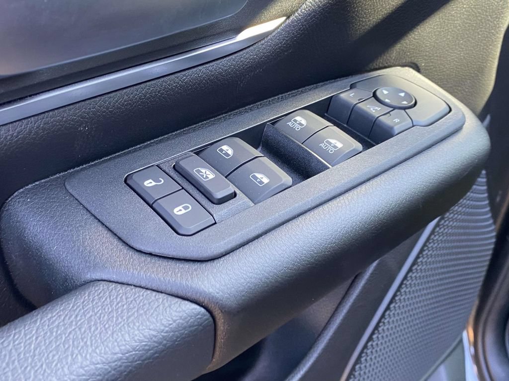 New 2026 RAM 1500 Big Horn AWD/4WD image 13