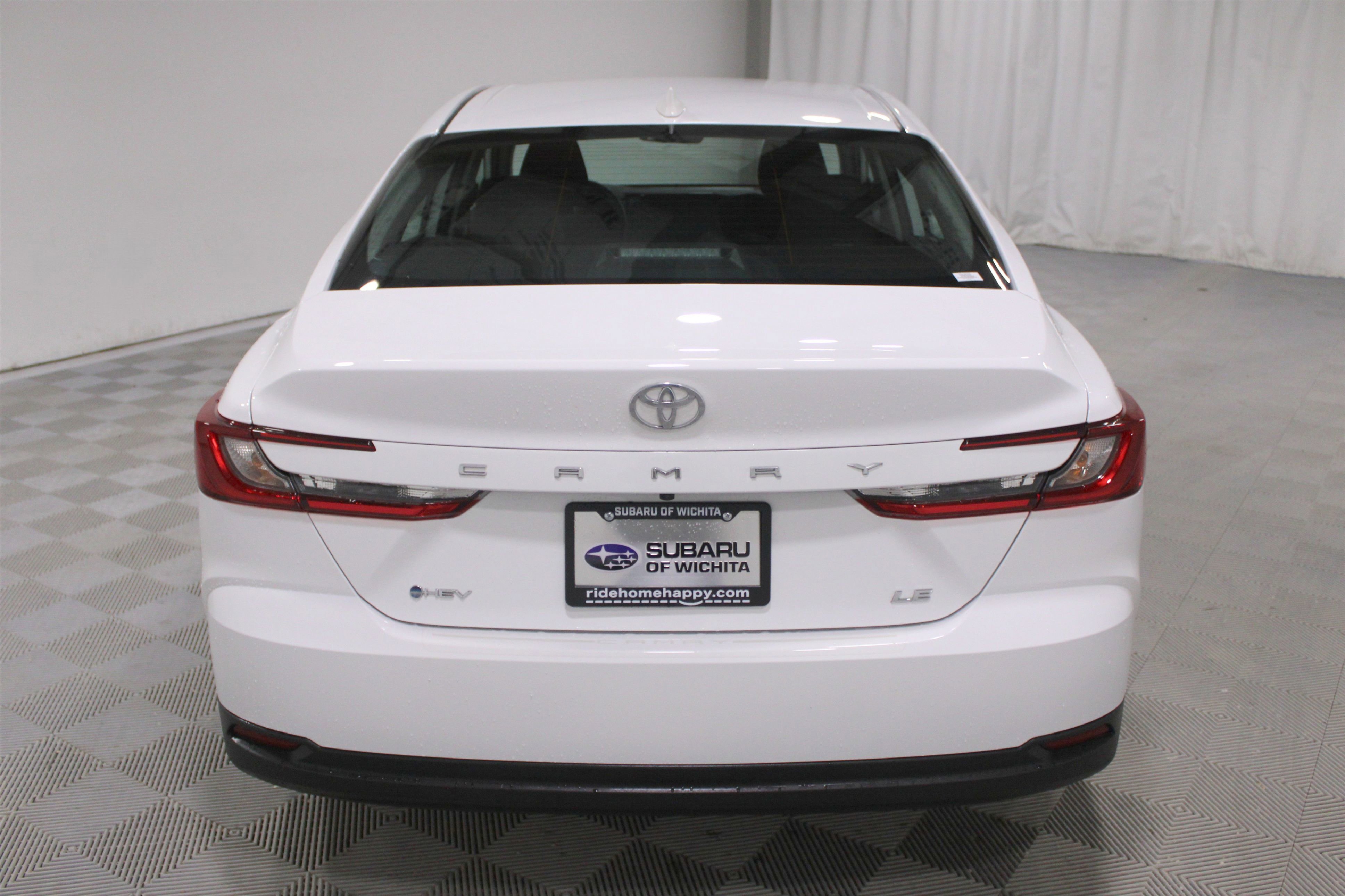 Used 2025 Toyota Camry LE w/ Convenience Package image 28