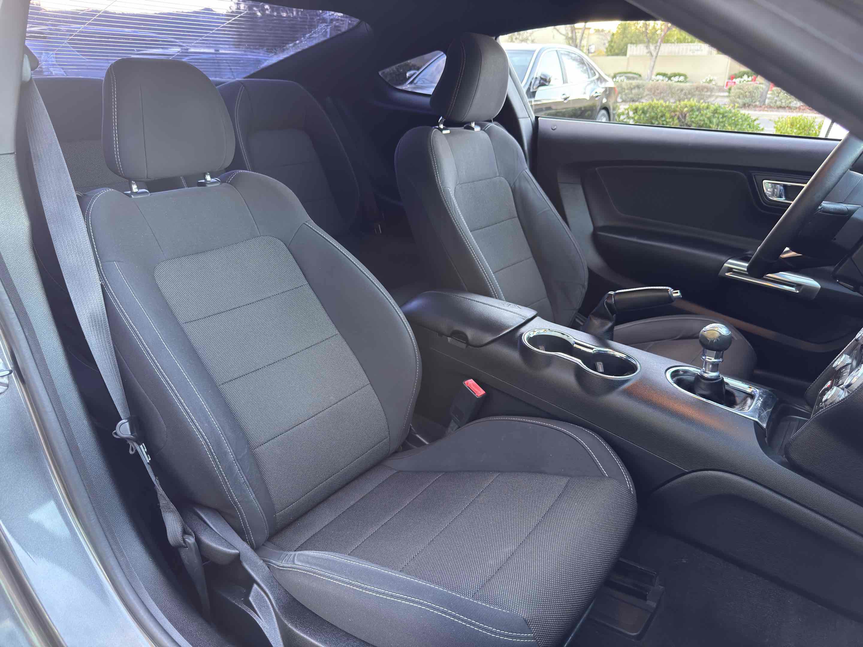 Used 2017 Ford Mustang Coupe RWD image 48