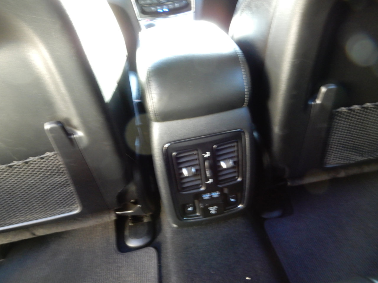 Used 2019 Jeep Grand Cherokee SRT image 21