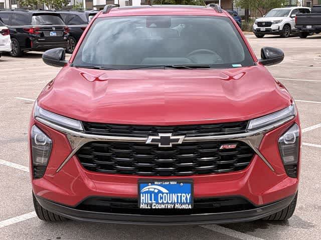 Used 2026 Chevrolet Trax RS w/ Sunroof Package FWD image 9