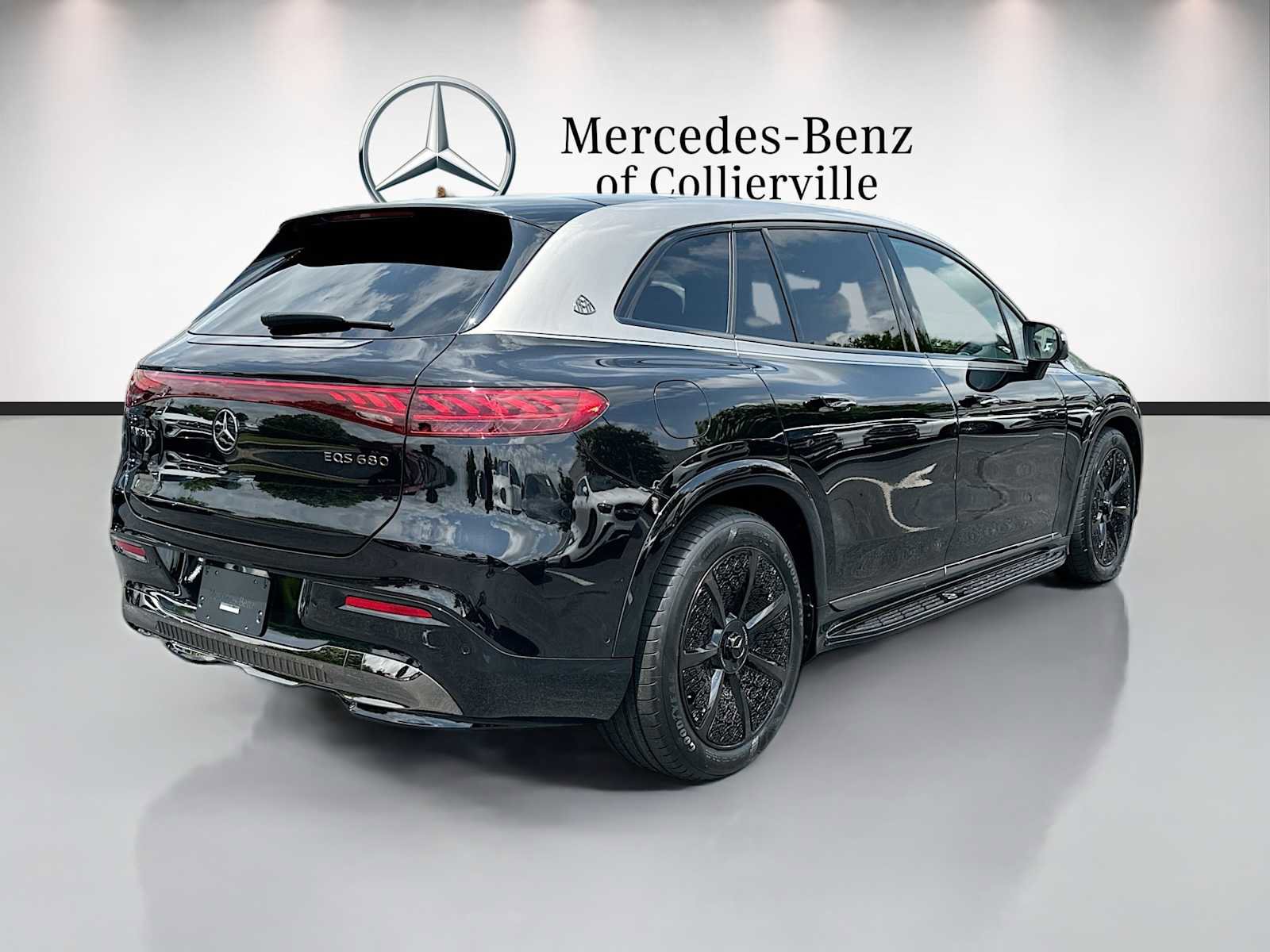 Certified 2024 Mercedes-Benz Maybach EQS 680 4MATIC image 5