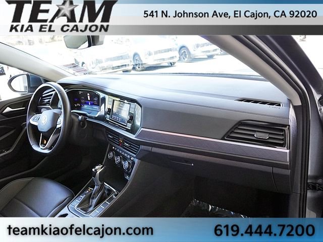 Used 2024 Volkswagen Jetta SE FWD image 10