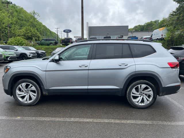 Certified 2023 Volkswagen Atlas SE w/ Panoramic Sunroof Package AWD/4WD image 2