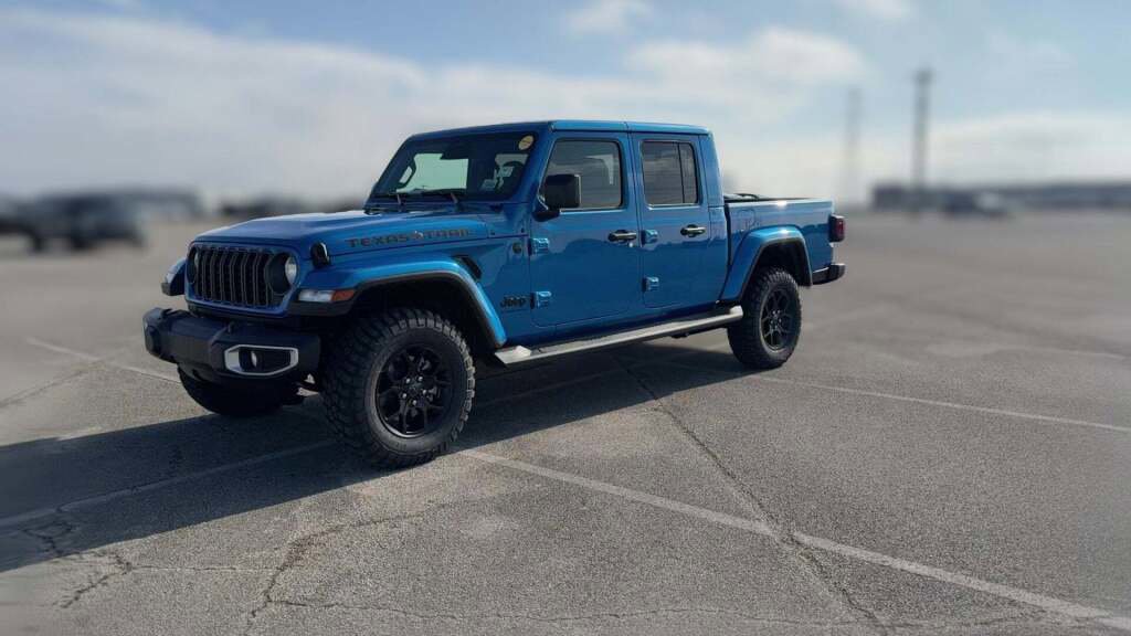 New 2026 Jeep Gladiator Sport