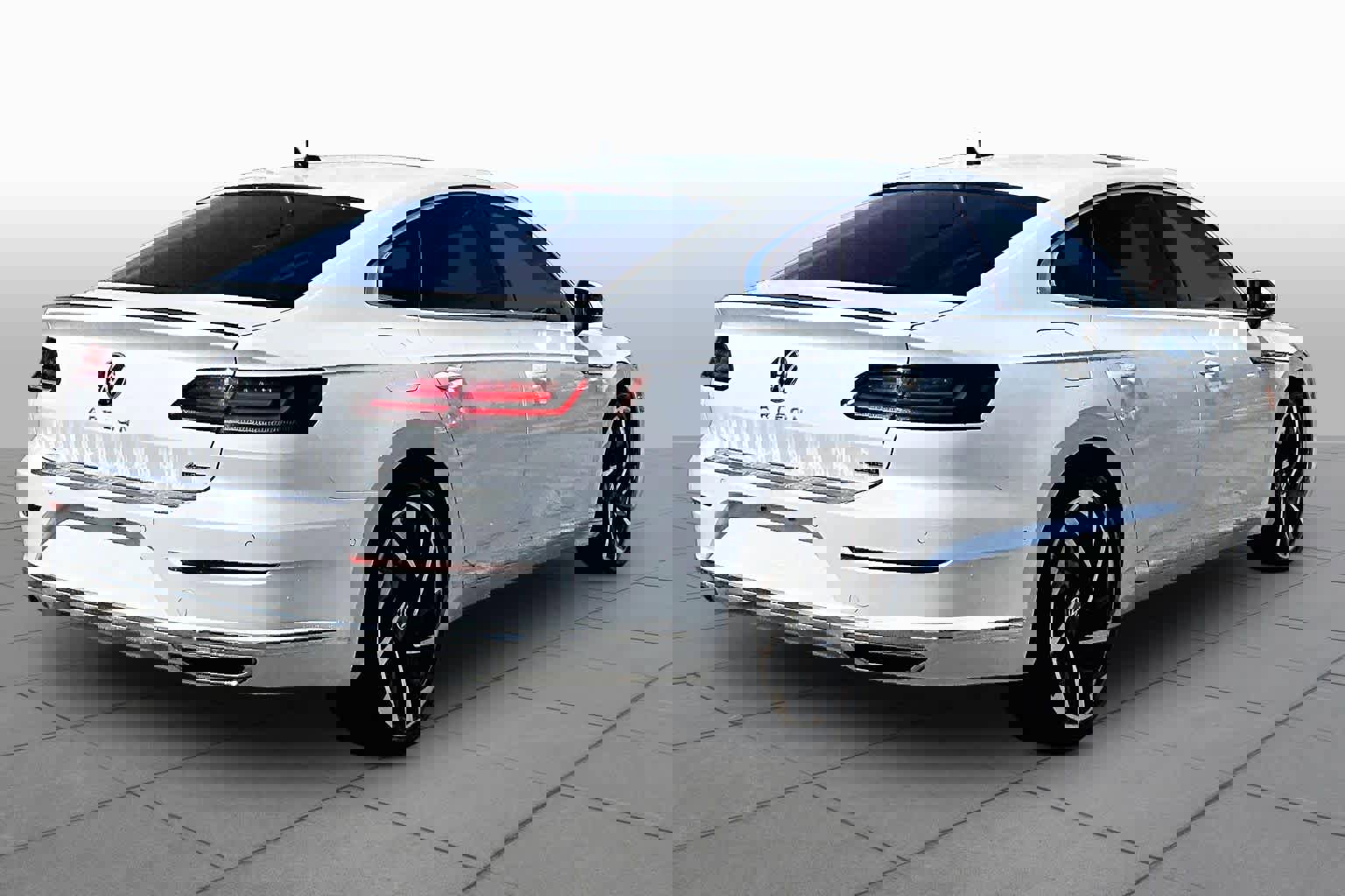 Used 2023 Volkswagen Arteon SEL Premium AWD/4WD image 13