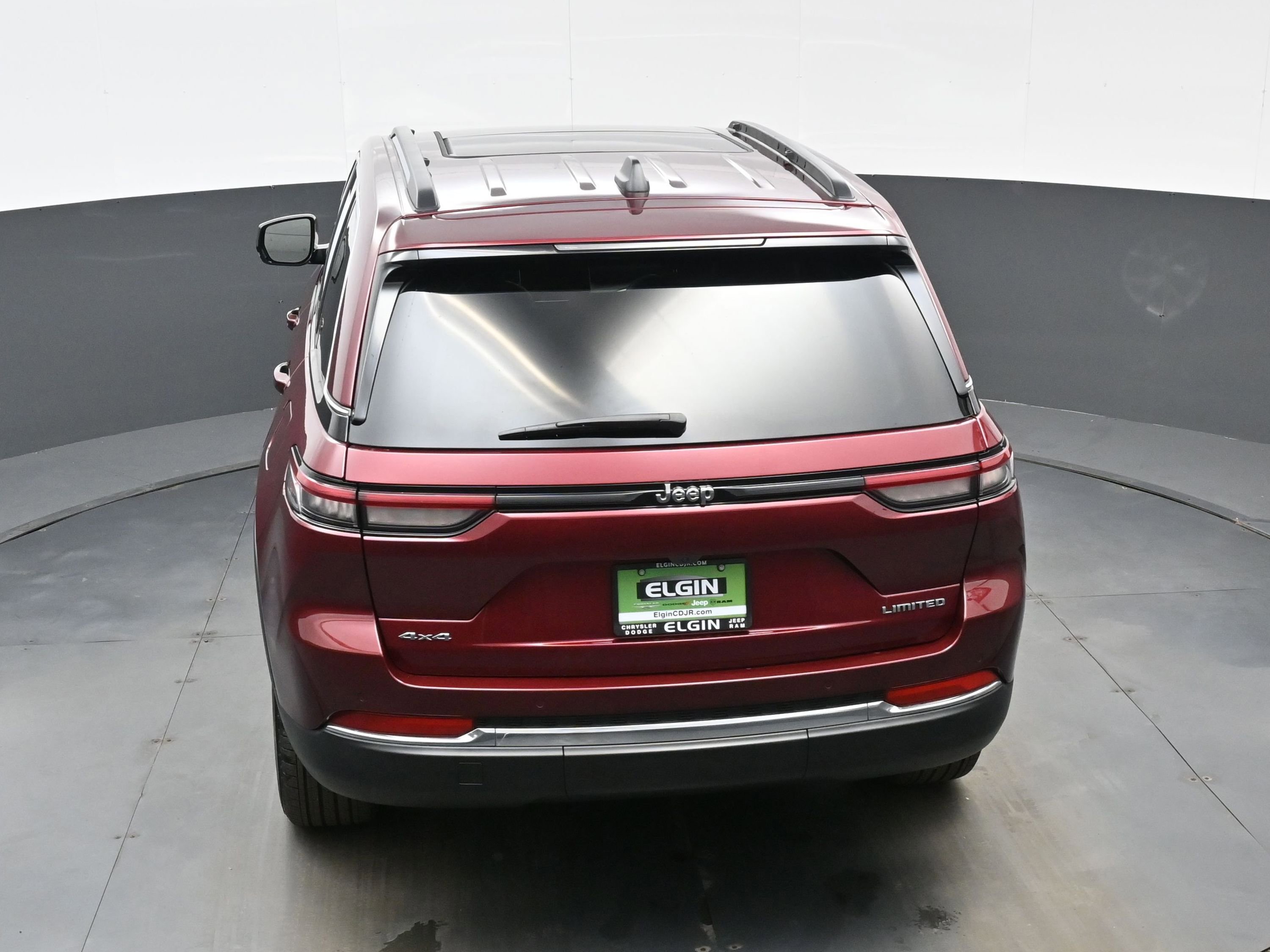 Used 2023 Jeep Grand Cherokee Limited image 37