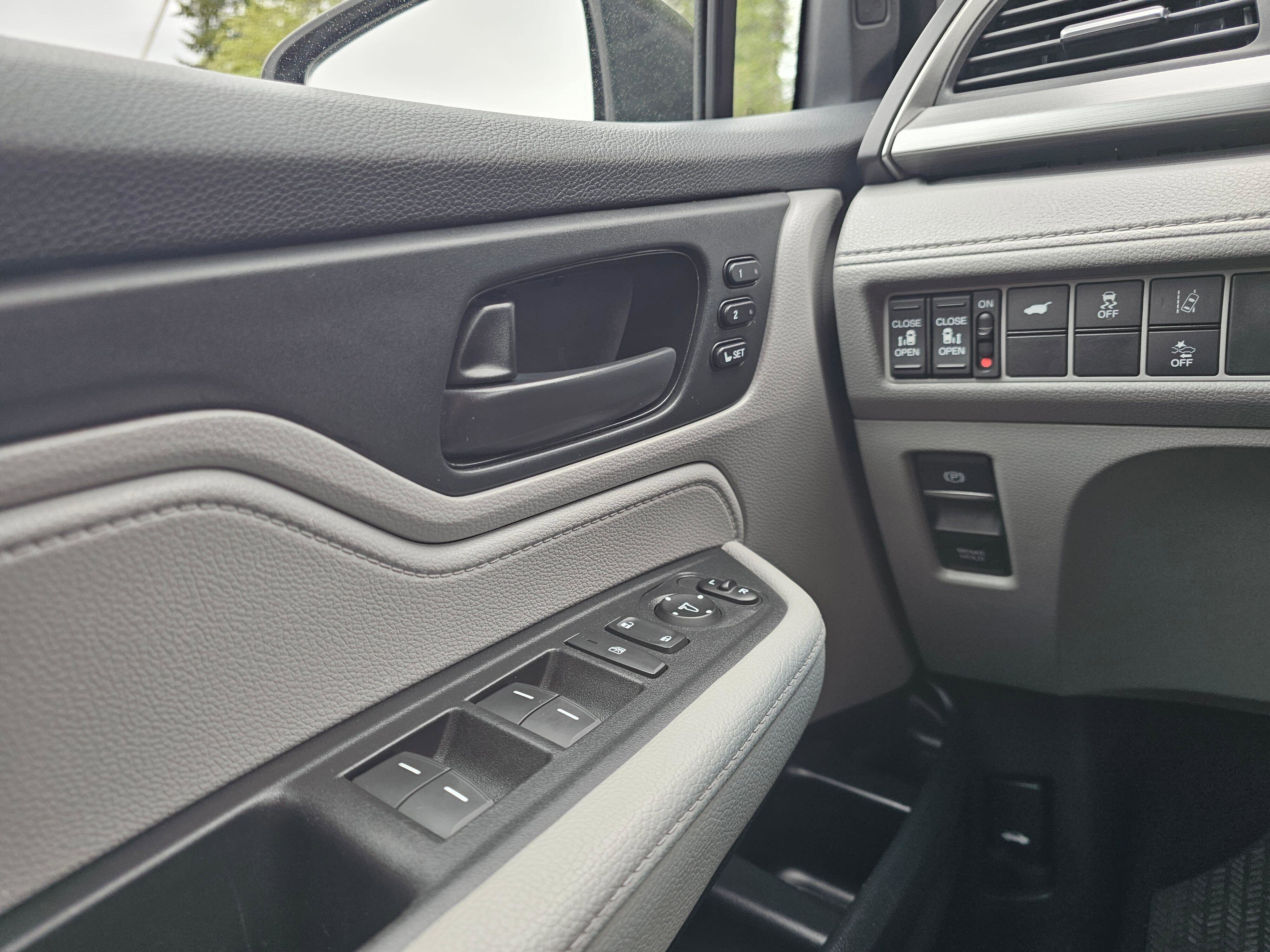 Used 2019 Honda Odyssey EX-L image 30