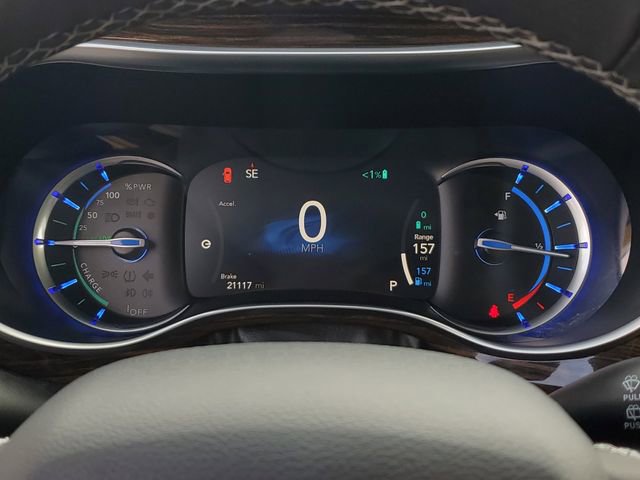 Certified 2023 Chrysler Pacifica Limited image 28