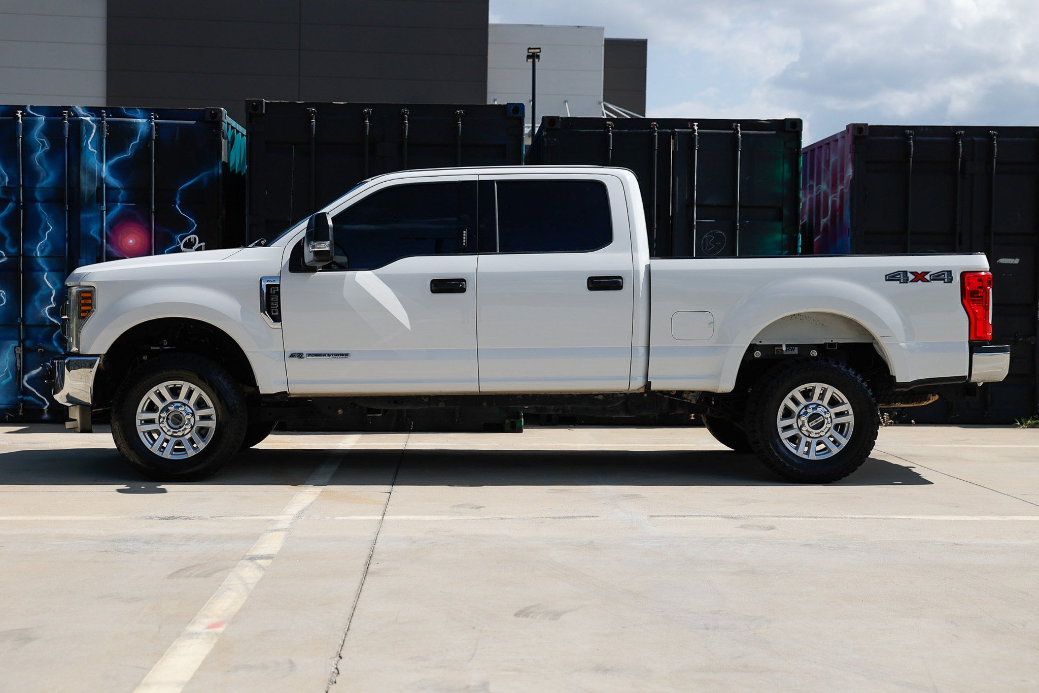 Used 2019 Ford F250 XLT w/ Snow Plow Prep Package AWD/4WD image 4