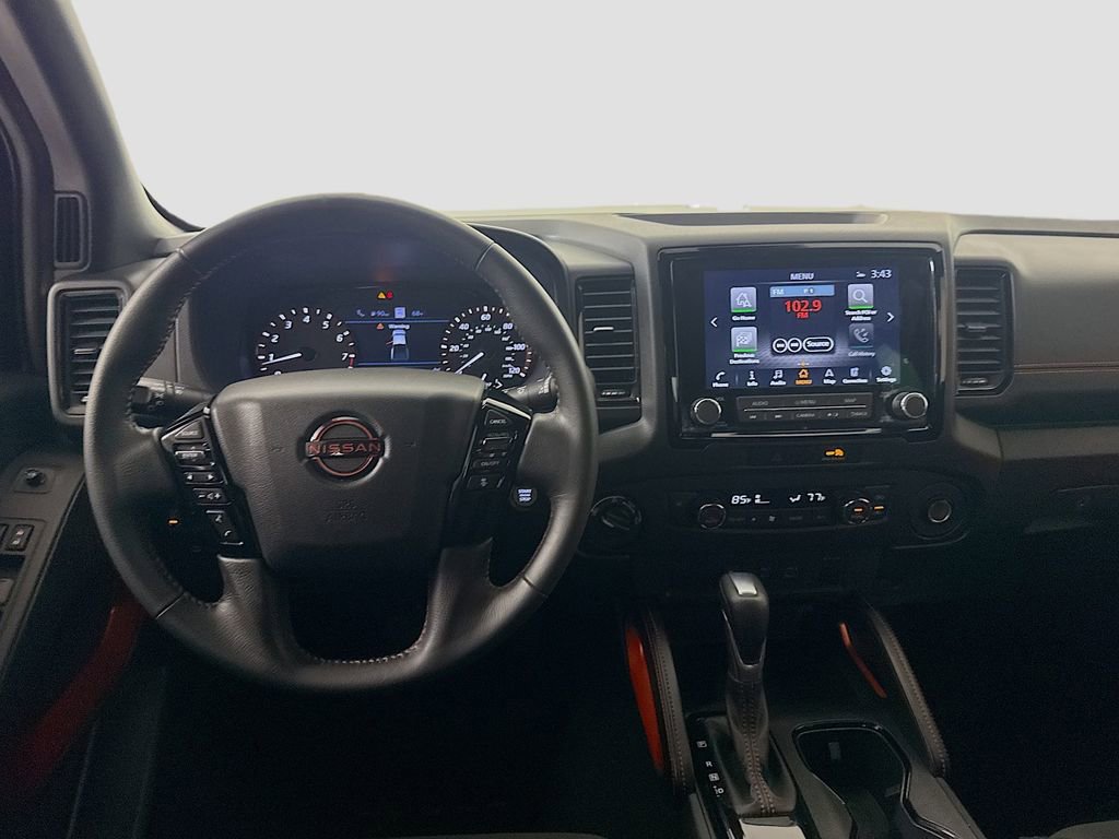 Used 2022 Nissan Frontier PRO-4X w/ Technology Package image 19