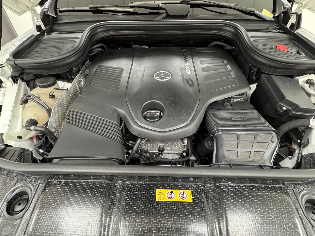 Used 2022 Mercedes-Benz GLS 450 4MATIC image 36