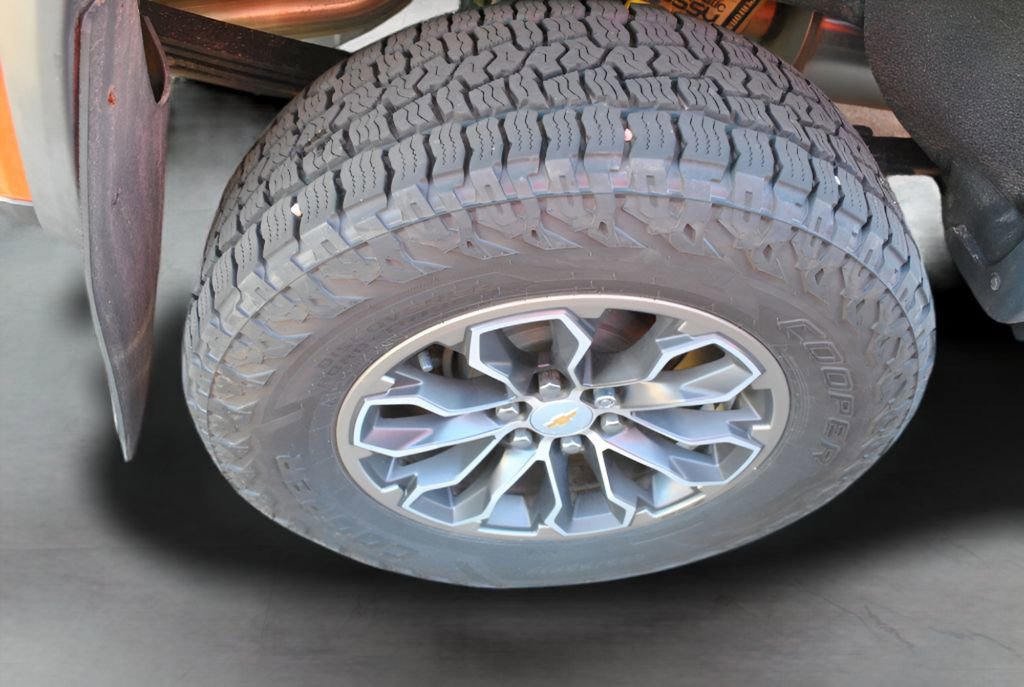 Used 2019 Chevrolet Colorado ZR2 w/ LPO, Power Package AWD/4WD image 9