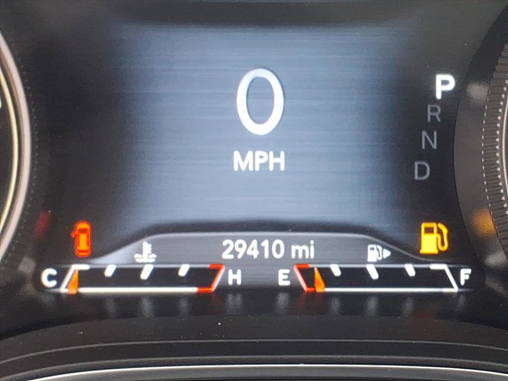 Used 2022 Jeep Cherokee Limited w/ Mopar Interior Package AWD/4WD image 20
