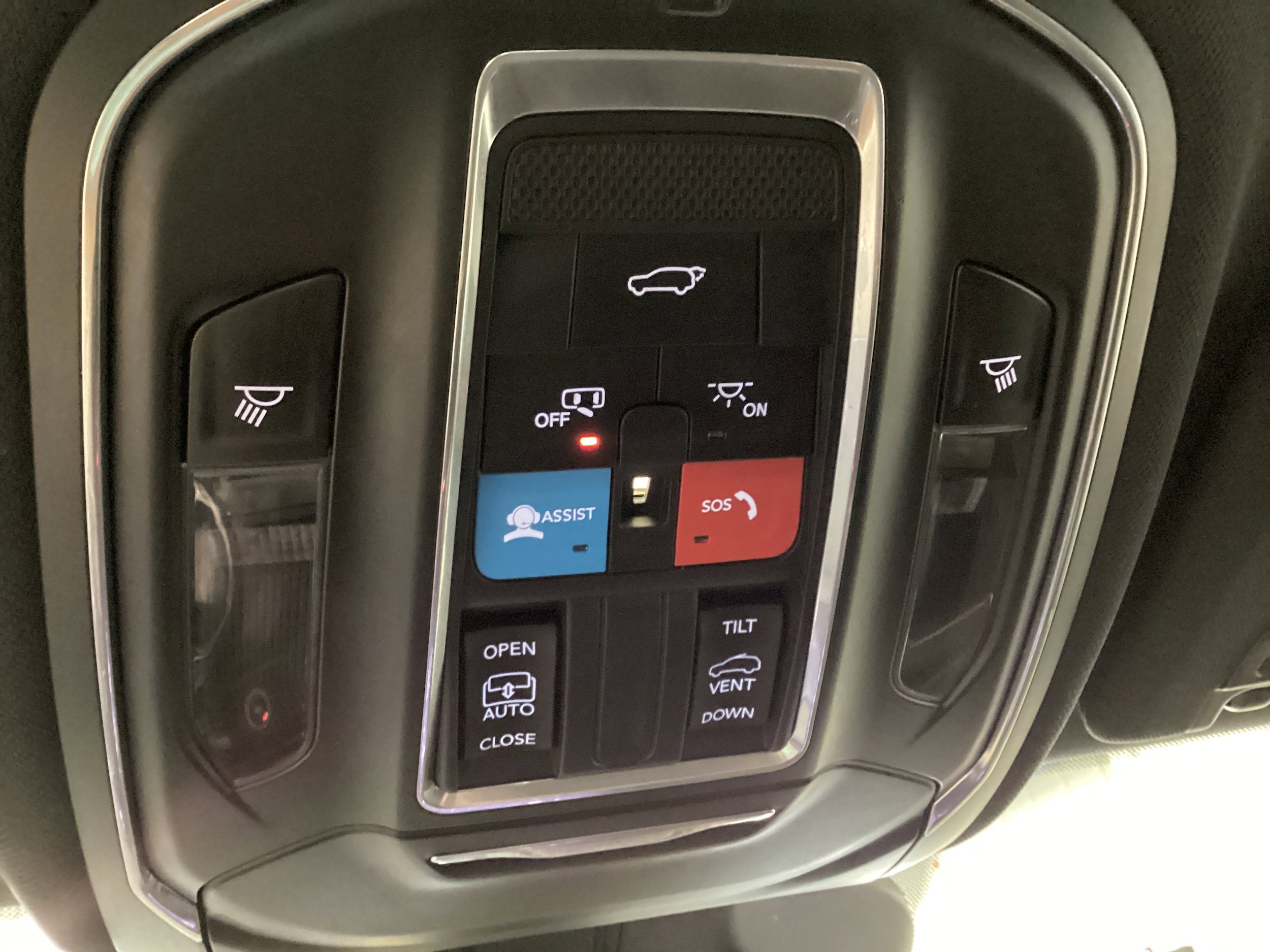 Used 2024 Jeep Grand Cherokee Altitude image 20