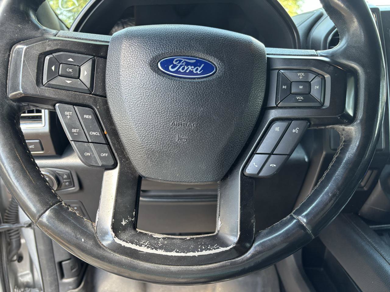 Used 2019 Ford Expedition Max Limited RWD image 14