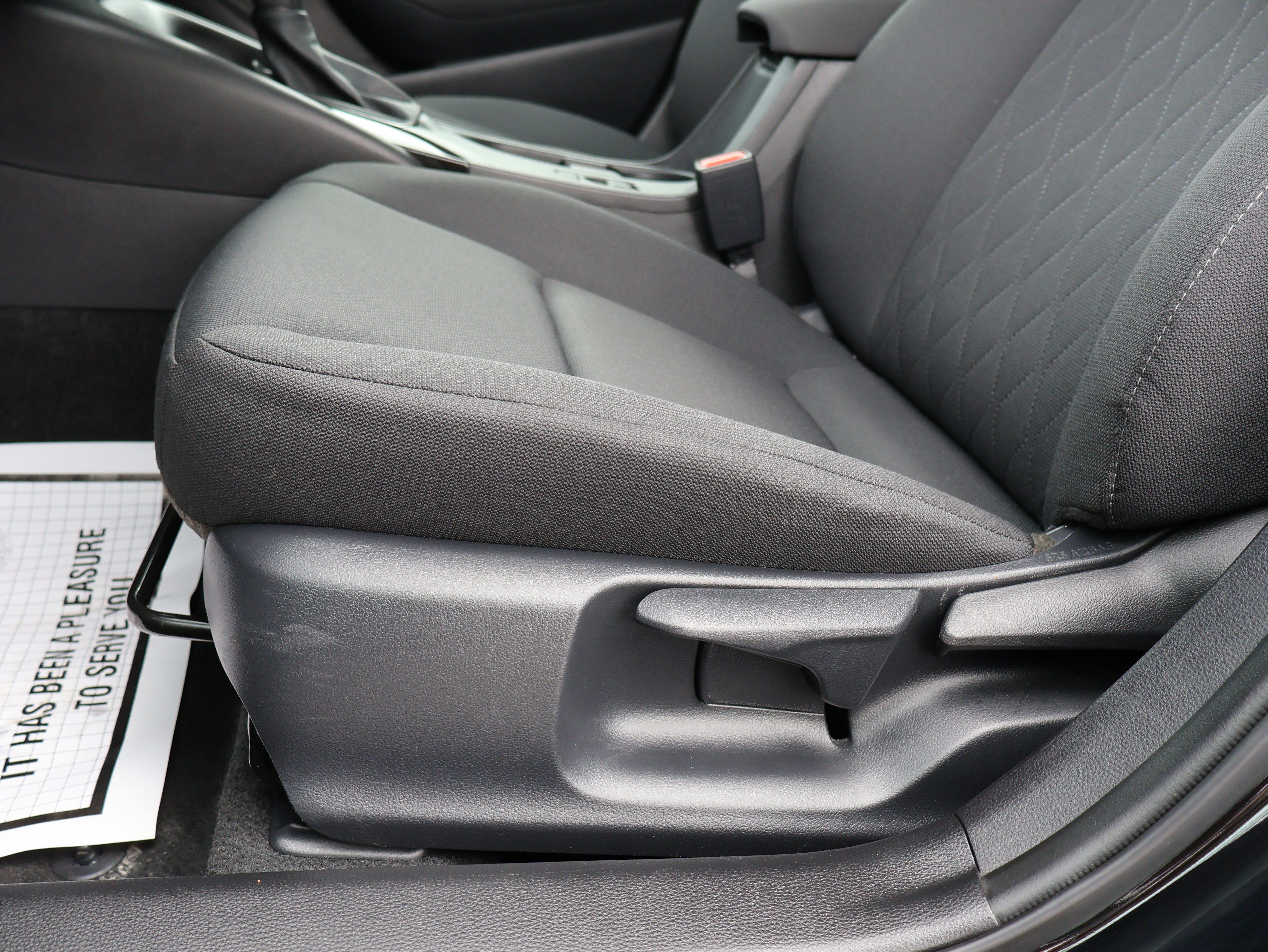 Used 2025 Toyota Corolla LE FWD image 16