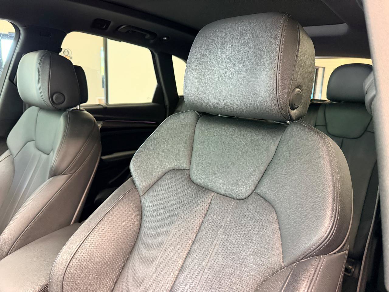 Used 2019 Audi SQ5 Prestige w/ Prestige Package AWD/4WD image 20