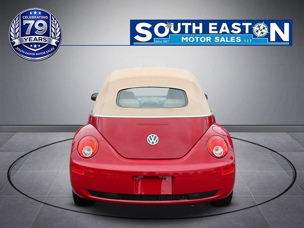 Used 2007 Volkswagen Beetle Convertible w/ Package 1 FWD image 4