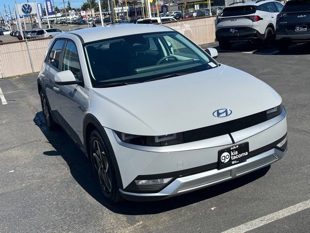 Used 2024 Hyundai Ioniq 5 SE image 3