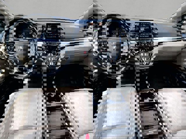 Used 2024 Honda Odyssey Touring image 15