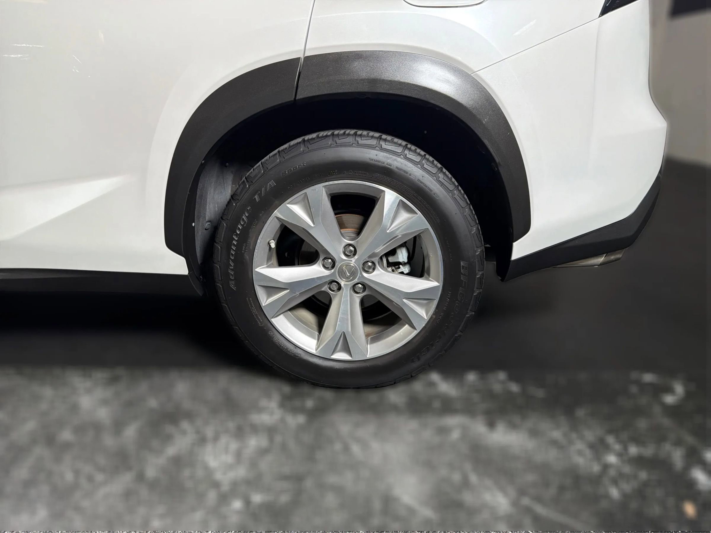 Used 2017 Lexus NX 200t FWD image 25