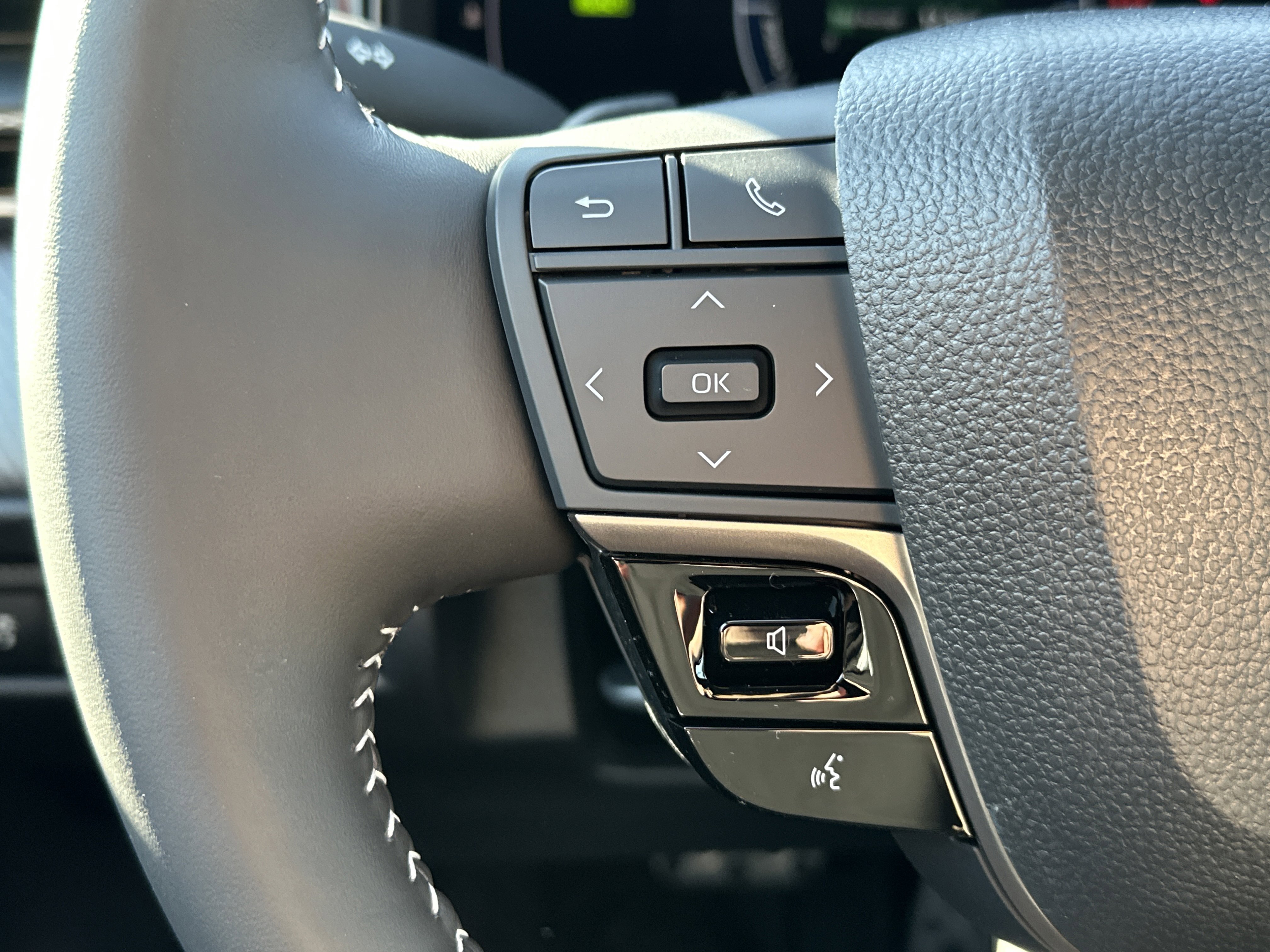 New 2026 Toyota Camry SE w/ Convenience Package FWD image 18