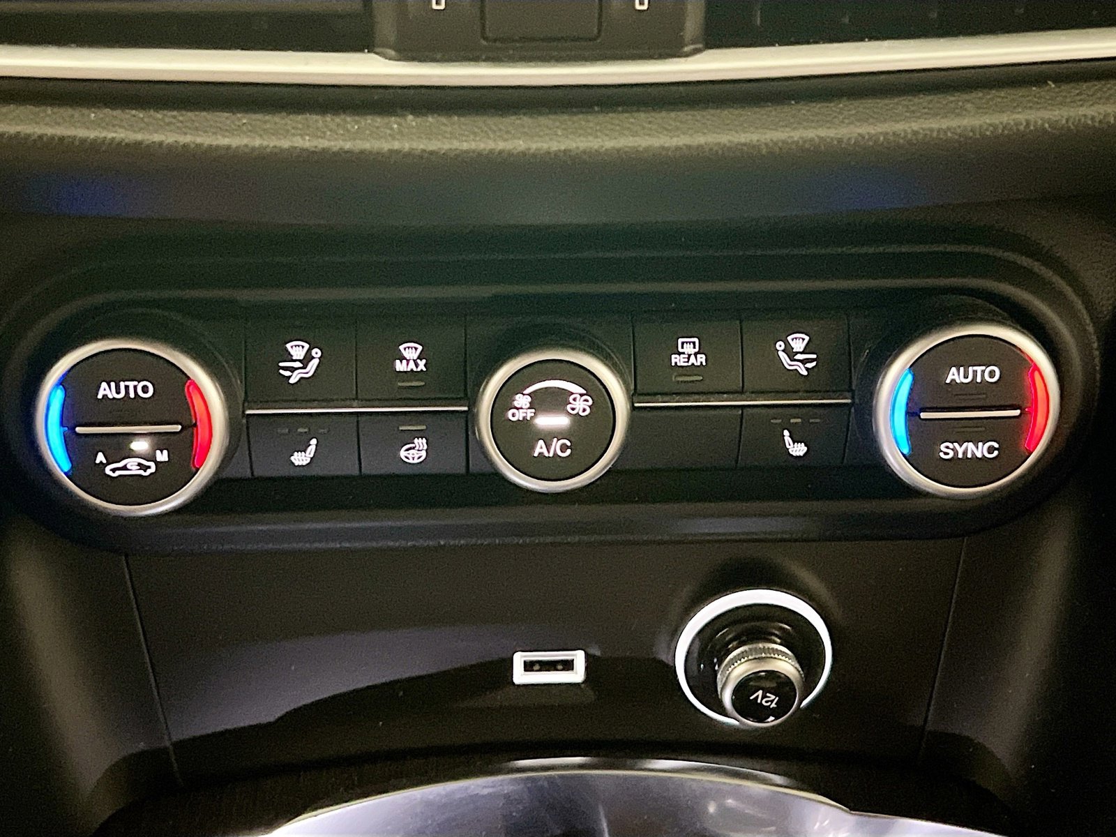 Used 2022 Alfa Romeo Stelvio Ti w/ Active Assist Plus Package image 11