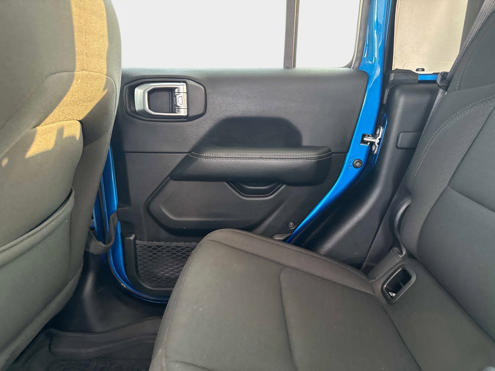 Used 2022 Jeep Gladiator Overland image 16