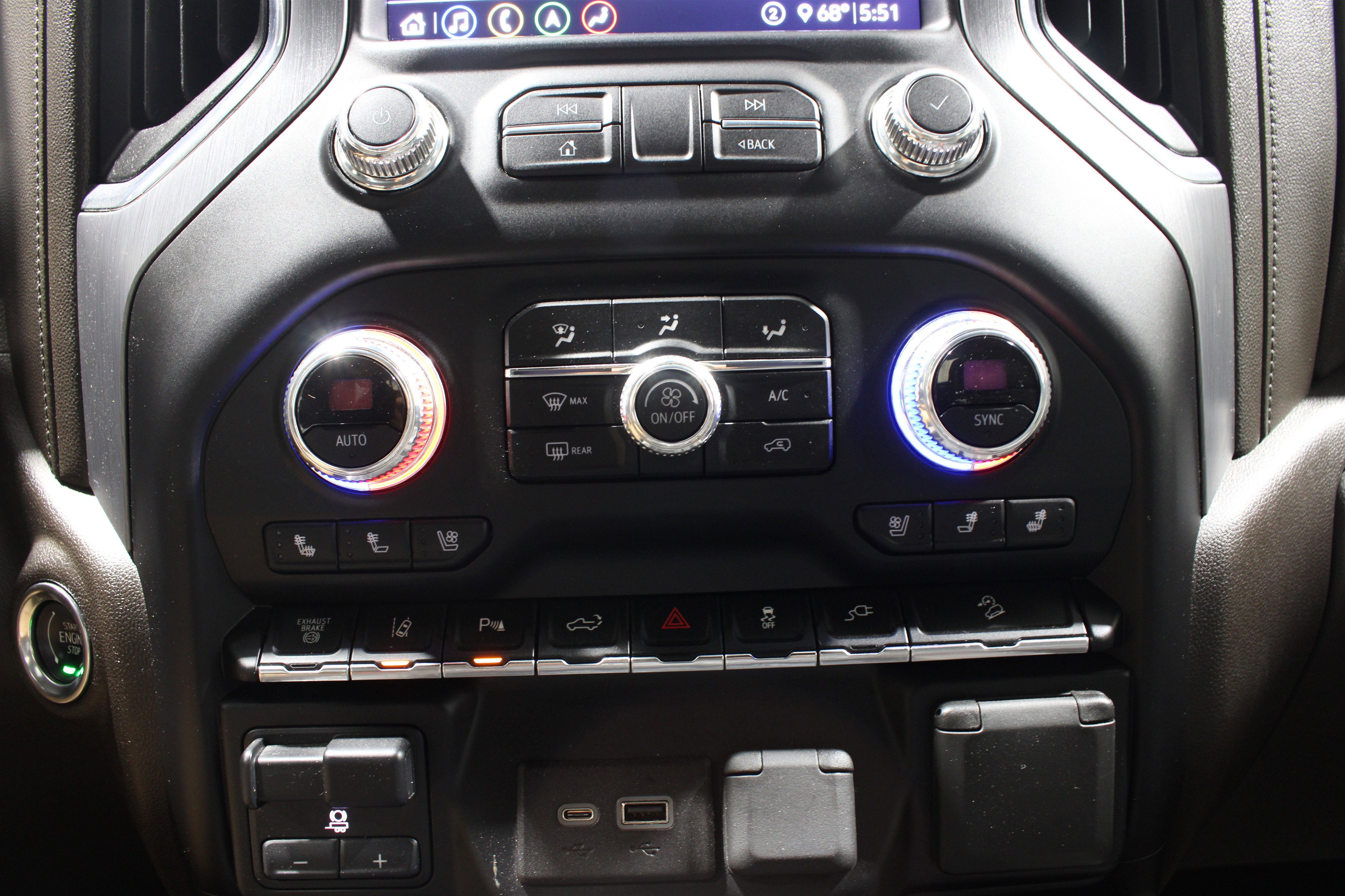 Used 2020 GMC Sierra 2500 Denali AWD/4WD image 18