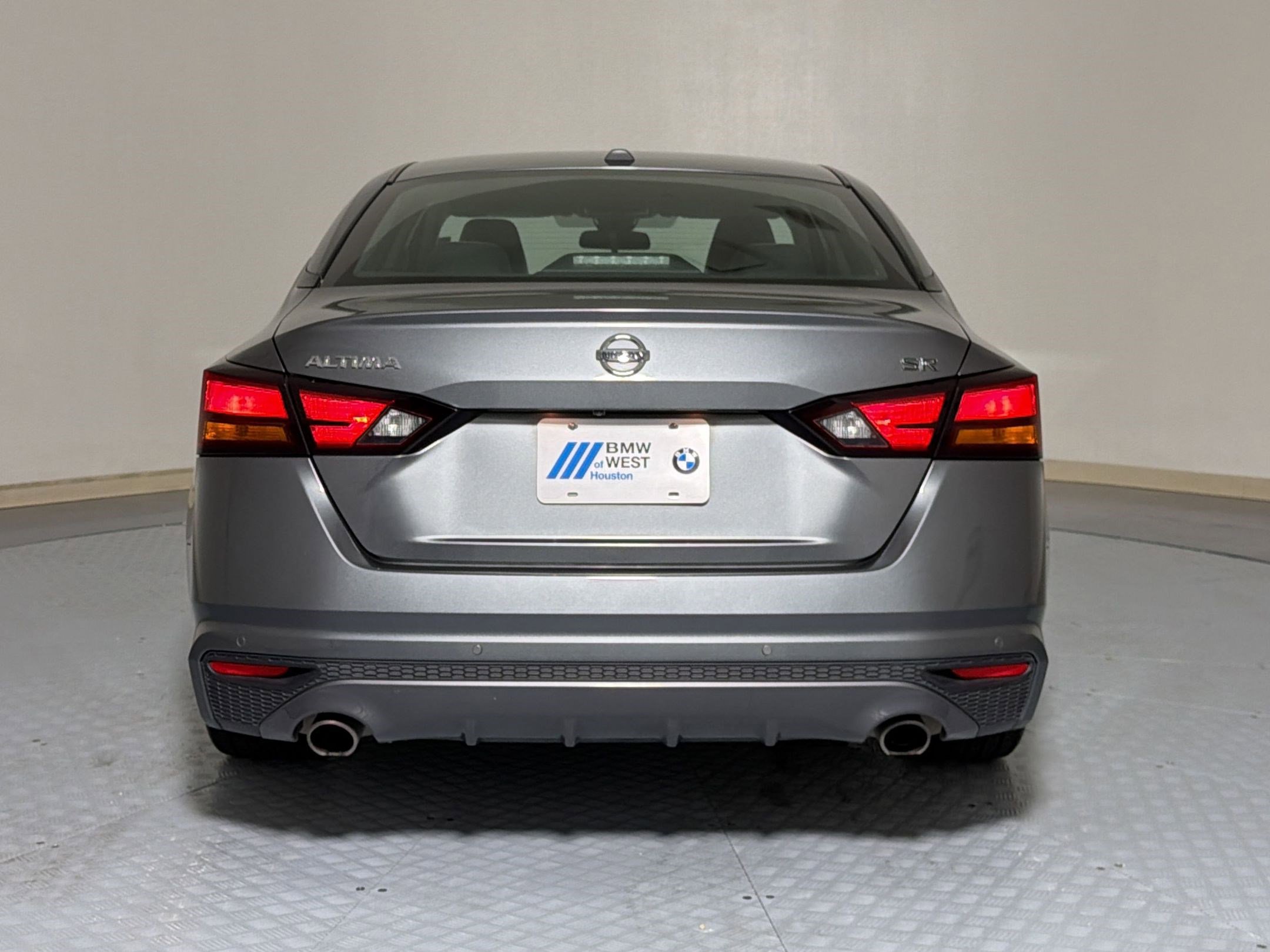 Used 2022 Nissan Altima 2.5 SR FWD image 9