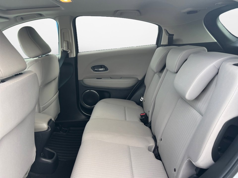 Used 2017 Honda HR-V EX image 16