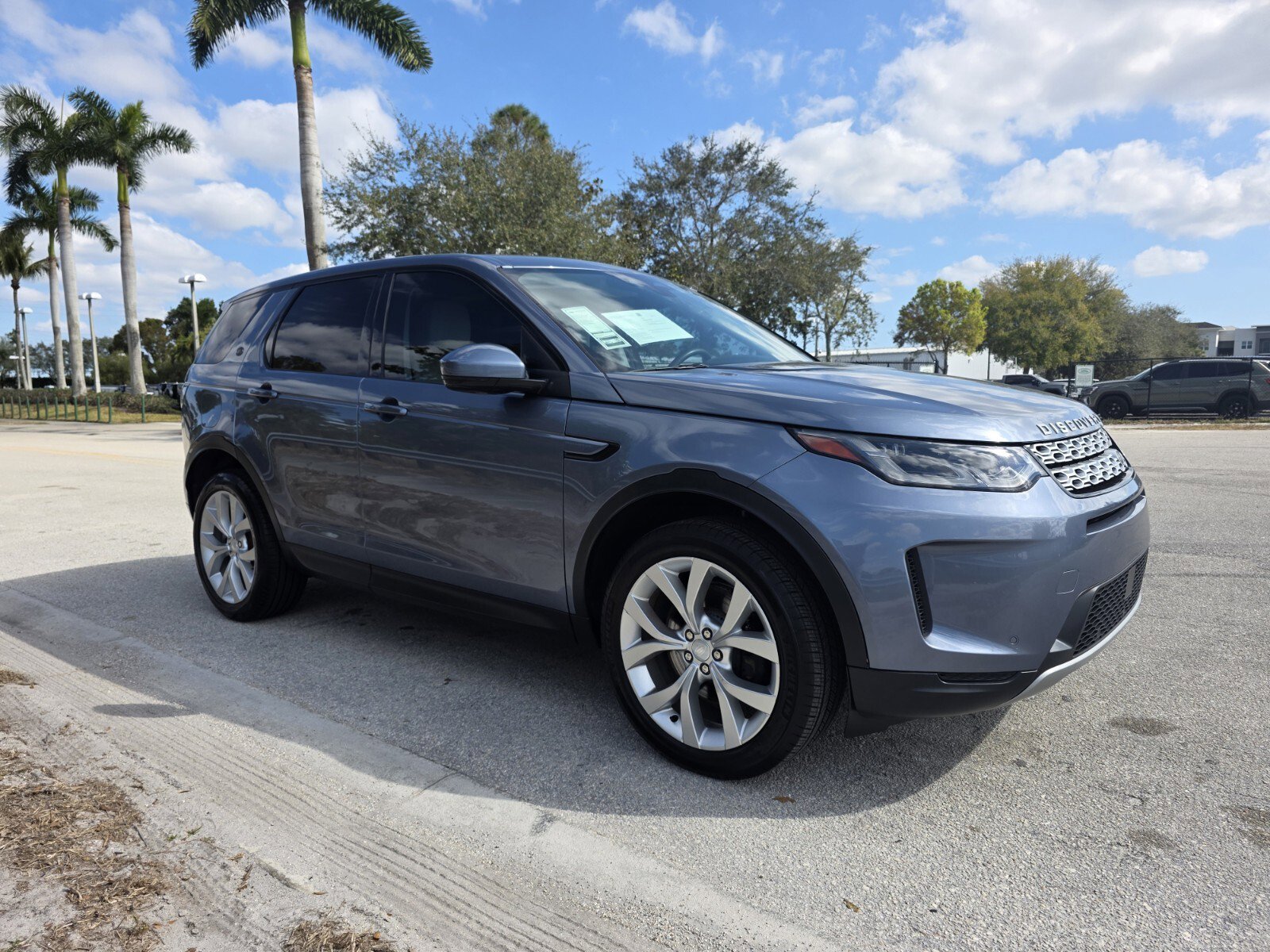 Certified 2023 Land Rover Discovery Sport SE image 25