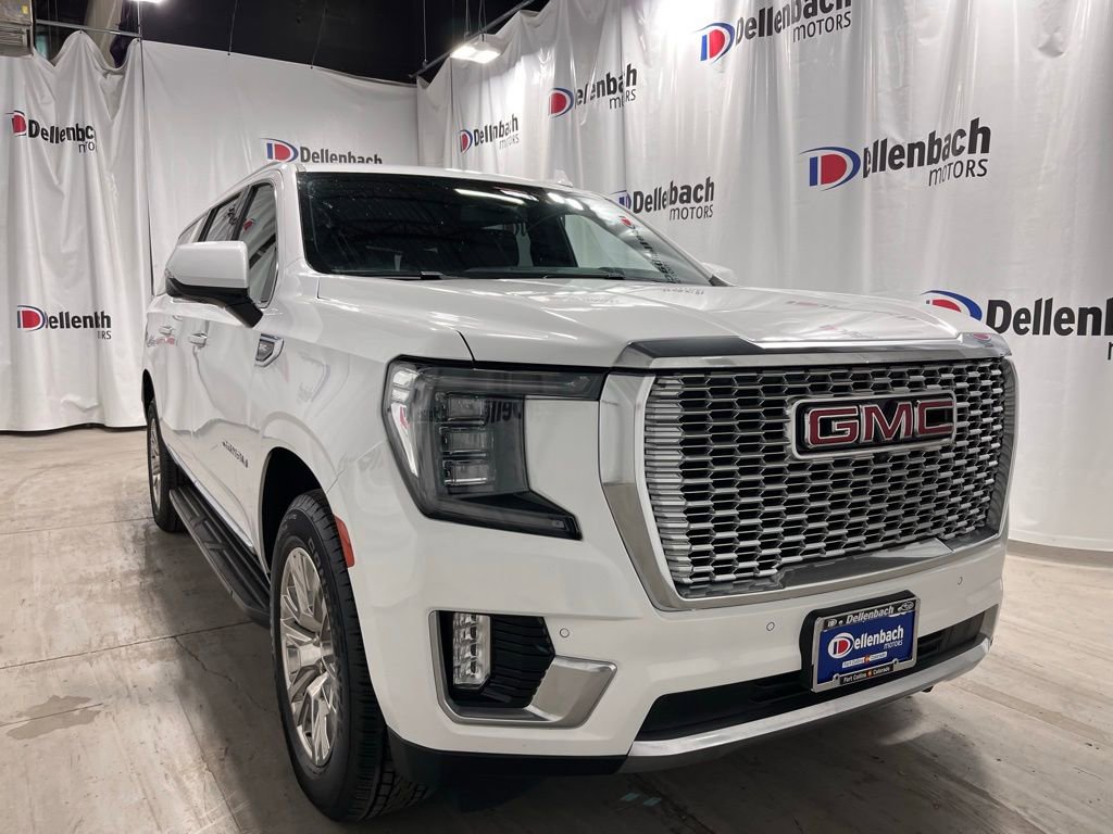 Used 2022 GMC Yukon XL Denali AWD/4WD image 1