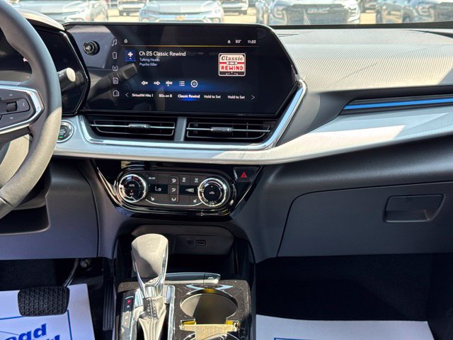 New 2026 Chevrolet Trax LT w/ Sunroof Package FWD image 23