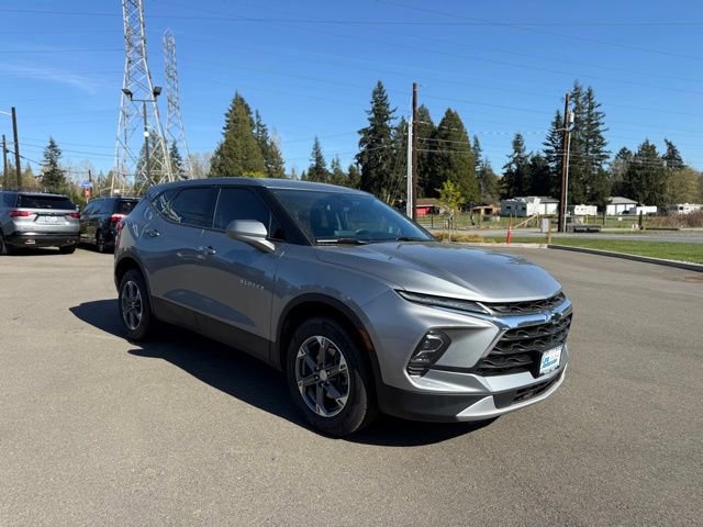 Used 2023 Chevrolet Blazer LT w/ Driver Confidence Package image 3