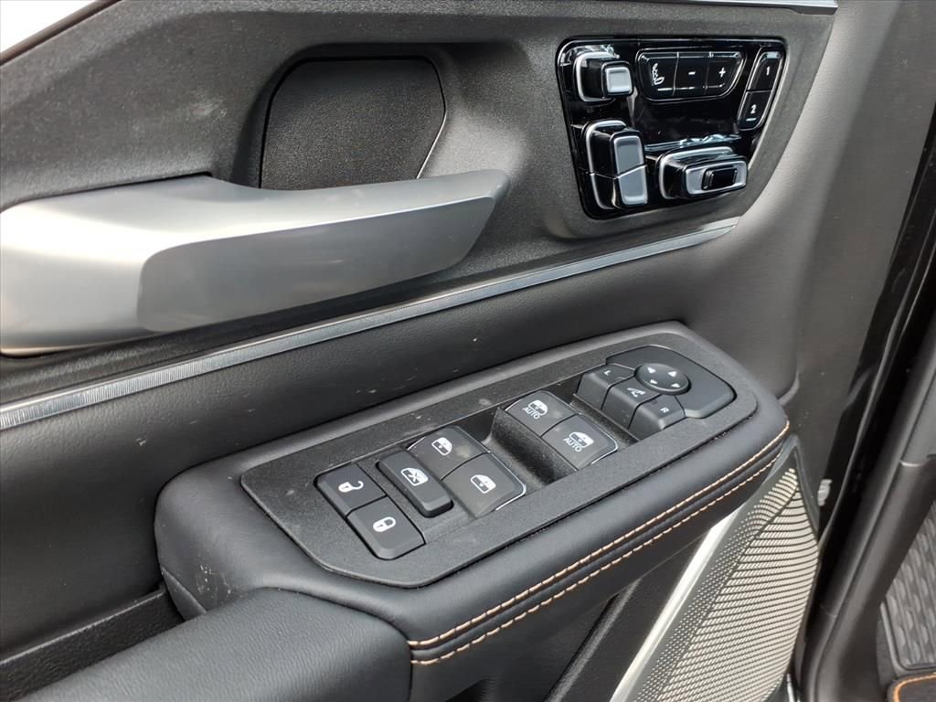 New 2026 RAM 1500 Tungsten w/ Trailer Tow Group image 16