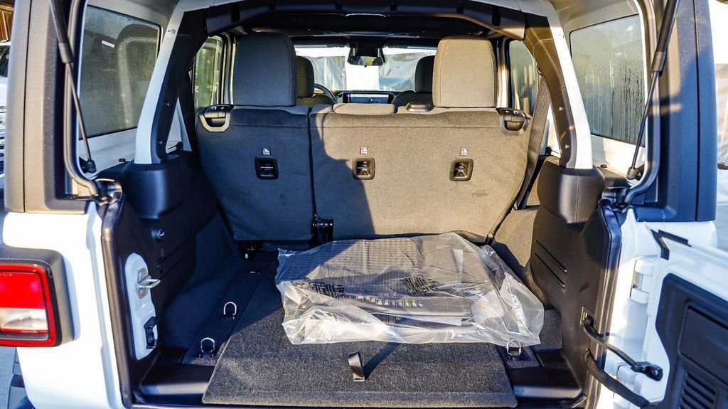 New 2026 Jeep Wrangler Unlimited Sport AWD/4WD image 27