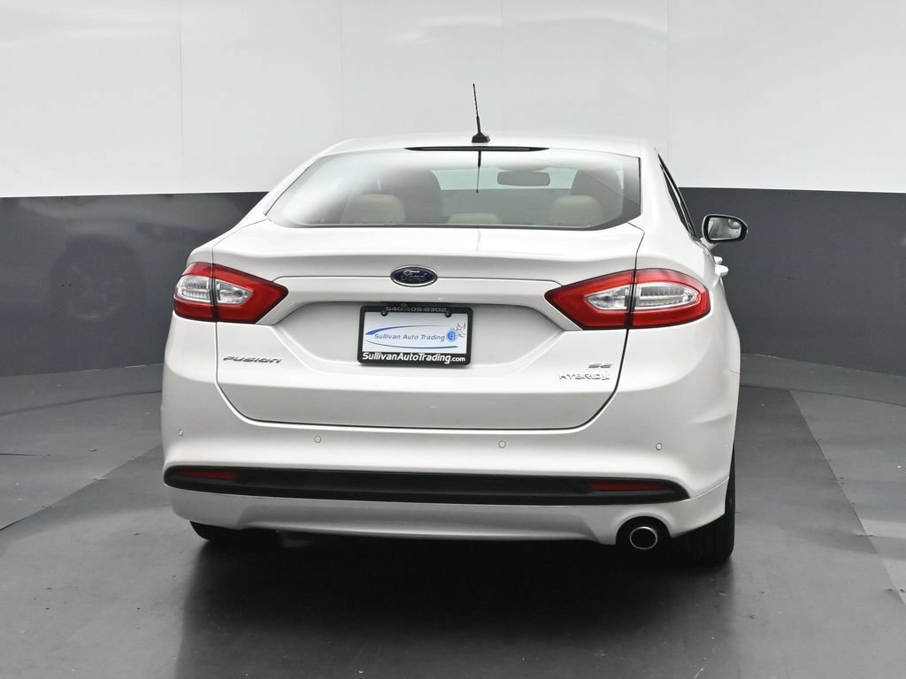 Used 2015 Ford Fusion SE w/ Equipment Group 502A FWD image 6