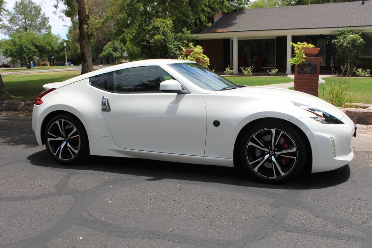 Used 2019 Nissan 370Z Touring Sport RWD image 37