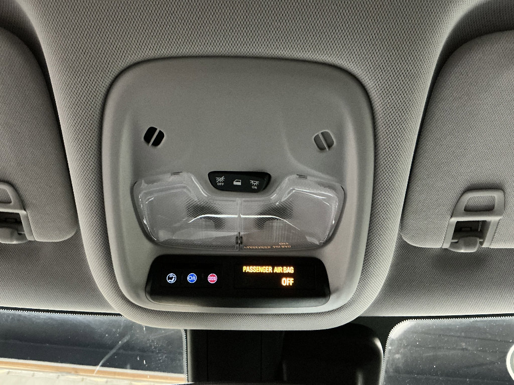 Used 2022 Chevrolet TrailBlazer LT w/ Convenience Package FWD image 17