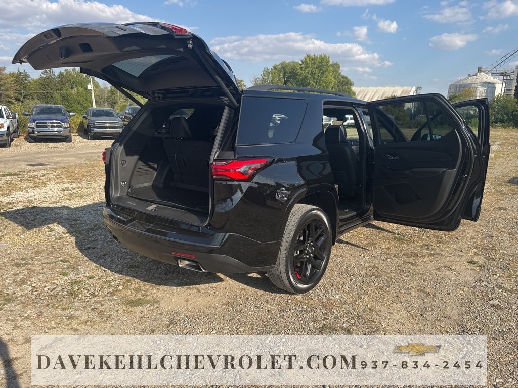 Certified 2023 Chevrolet Traverse Premier w/ Redline Edition image 38