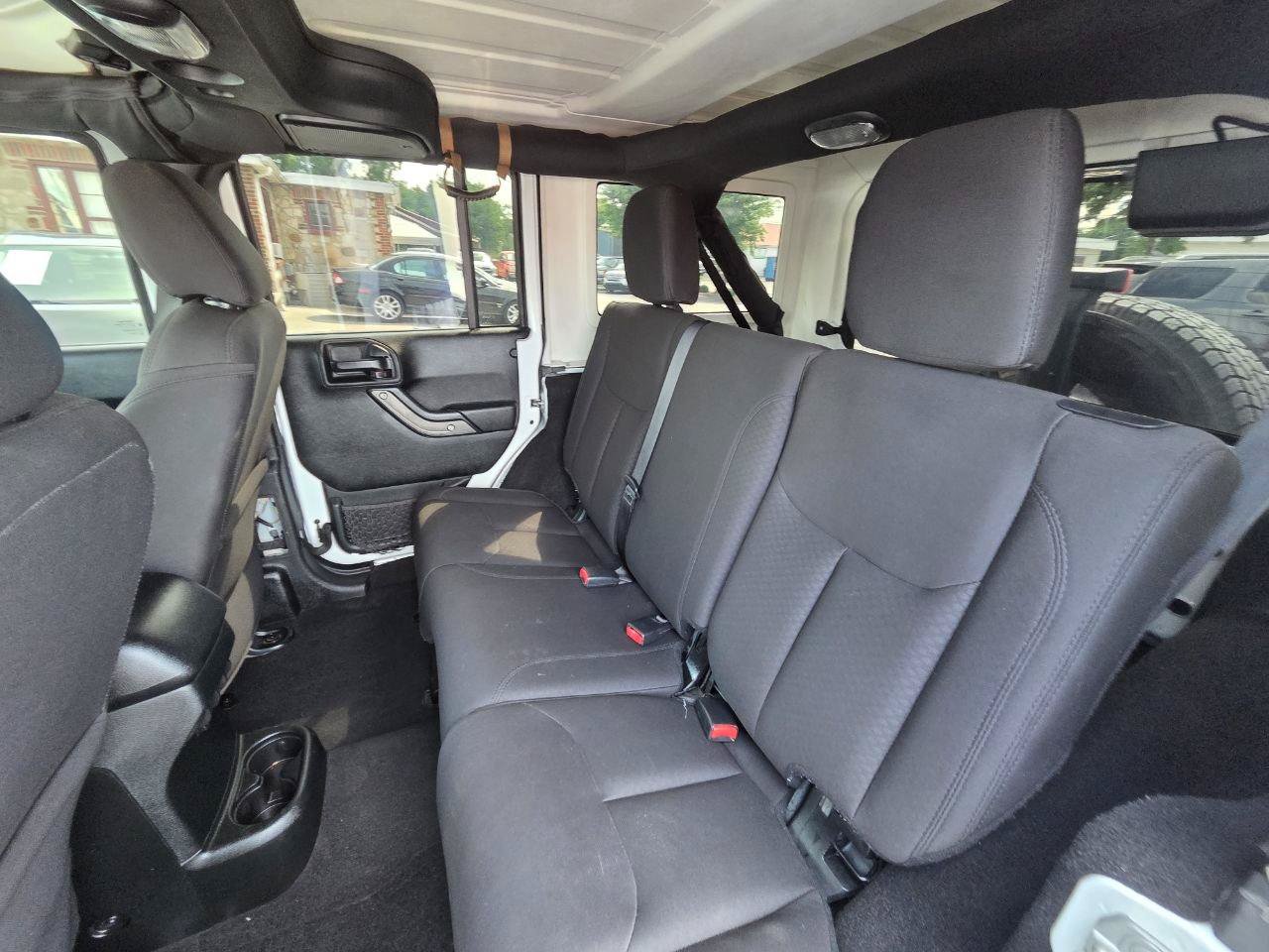 Used 2018 Jeep Wrangler Unlimited Sport S AWD/4WD image 15
