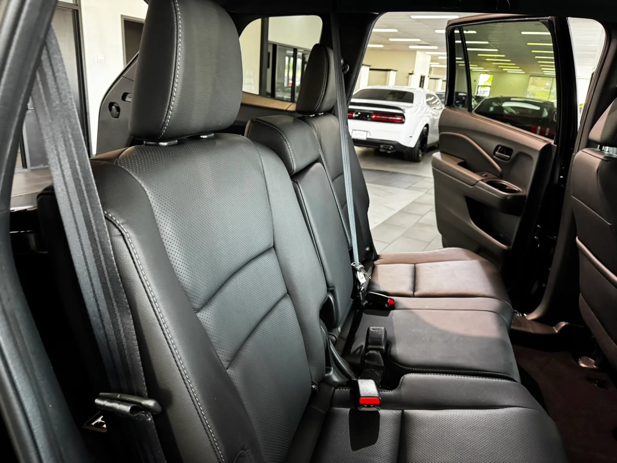 Used 2022 Honda Passport EX-L image 16