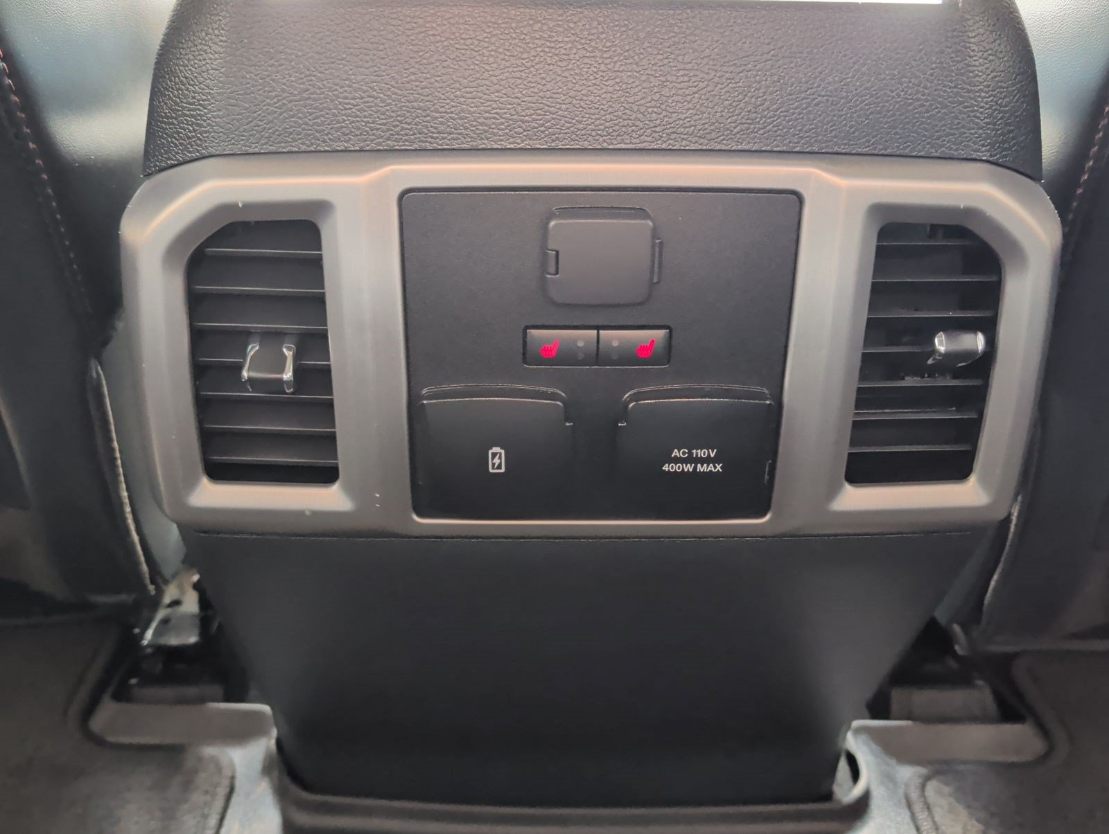 Used 2022 Ford F250 Platinum w/ FX4 Off-Road Package AWD/4WD image 25