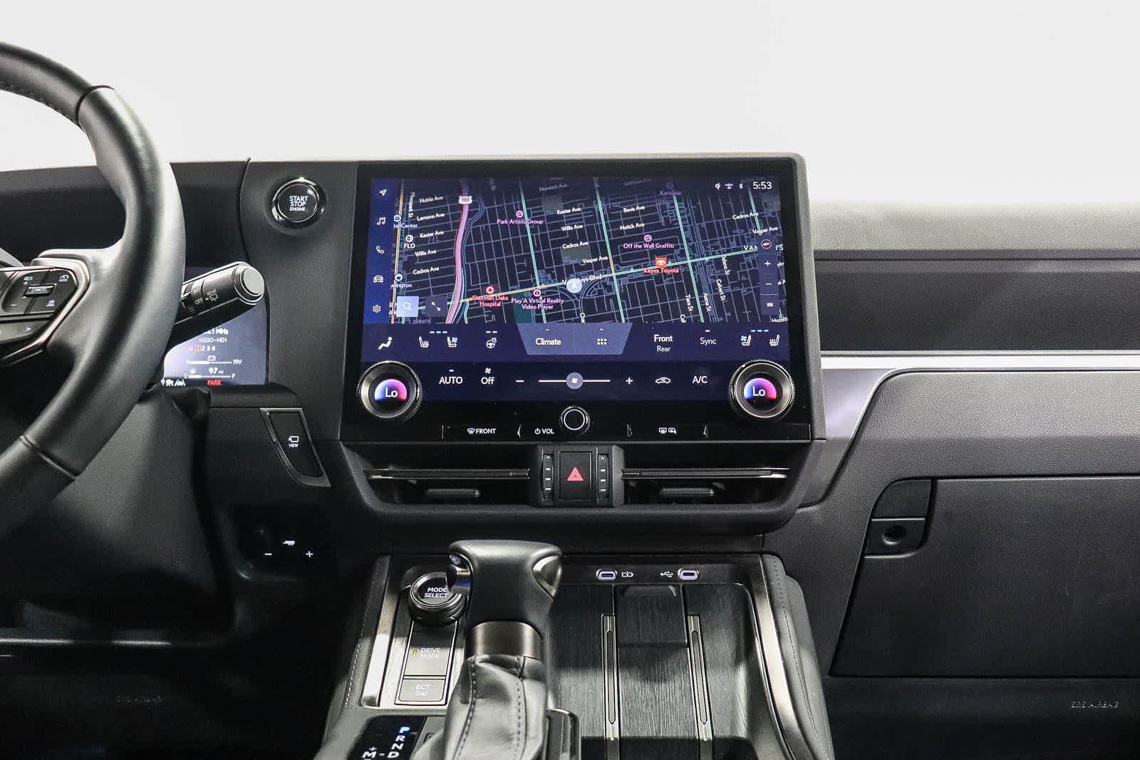 Used 2024 Lexus GX 550 w/ Accessory Package (Z1) AWD/4WD image 14
