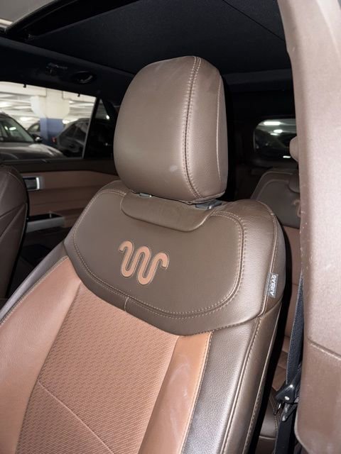 Used 2022 Ford Explorer King Ranch w/ Premium Technology Package image 31