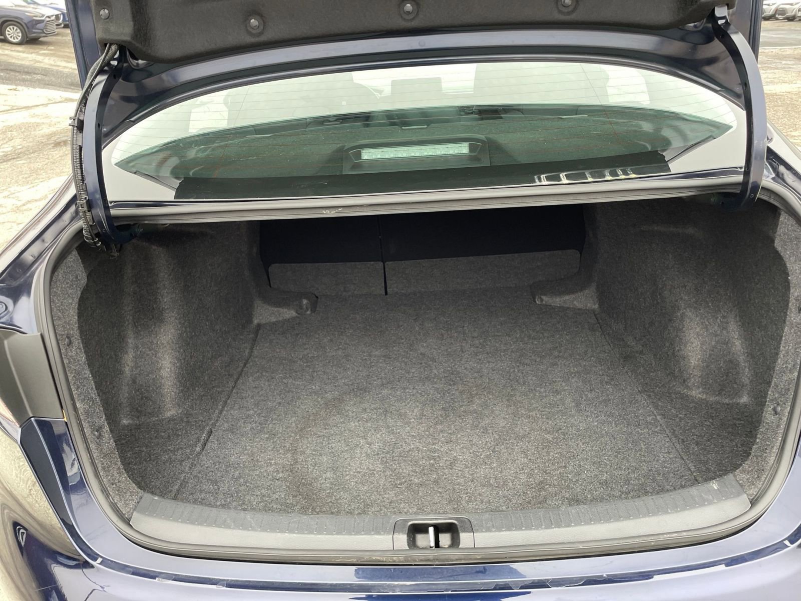 Used 2025 Toyota Corolla LE image 29