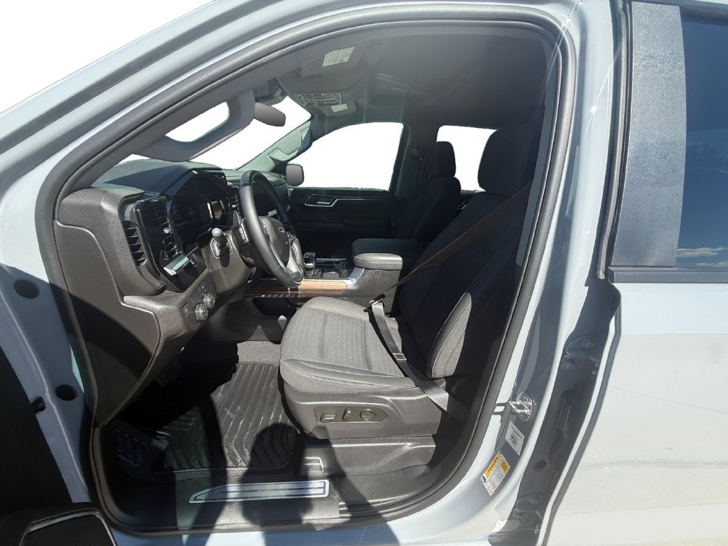 Used 2024 Chevrolet Silverado 1500 RST RWD image 10