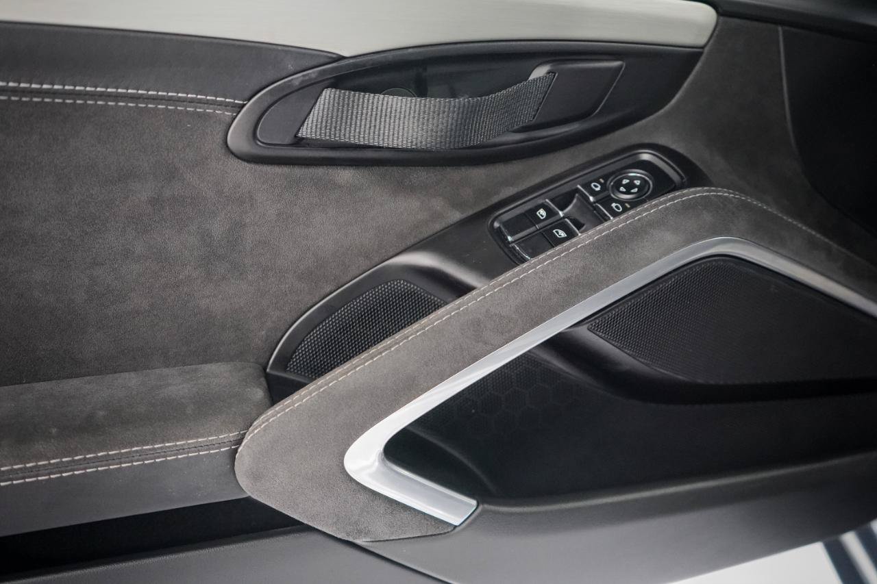 Used 2016 Porsche Cayman GT4 RWD image 30